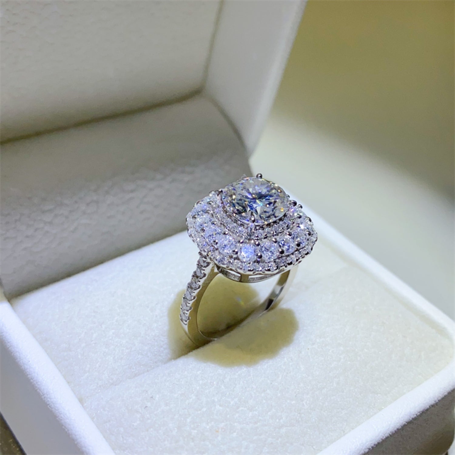 2 Carat Moissanite 925 Sterling Silver Ring 