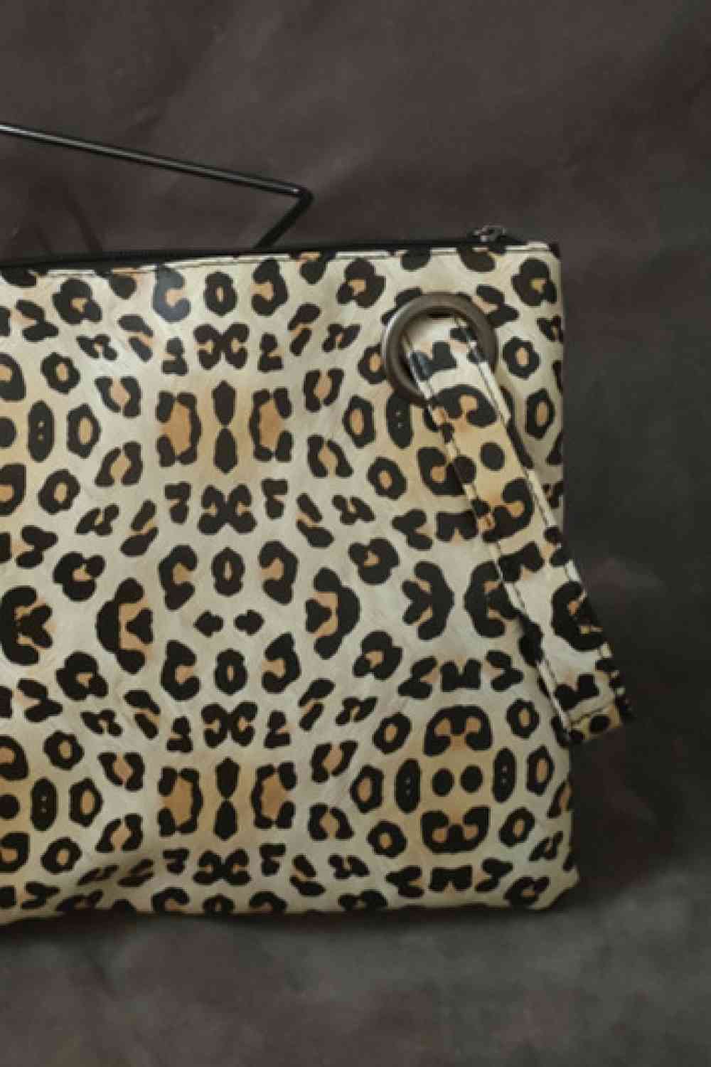 Leopard PU Leather Clutch 