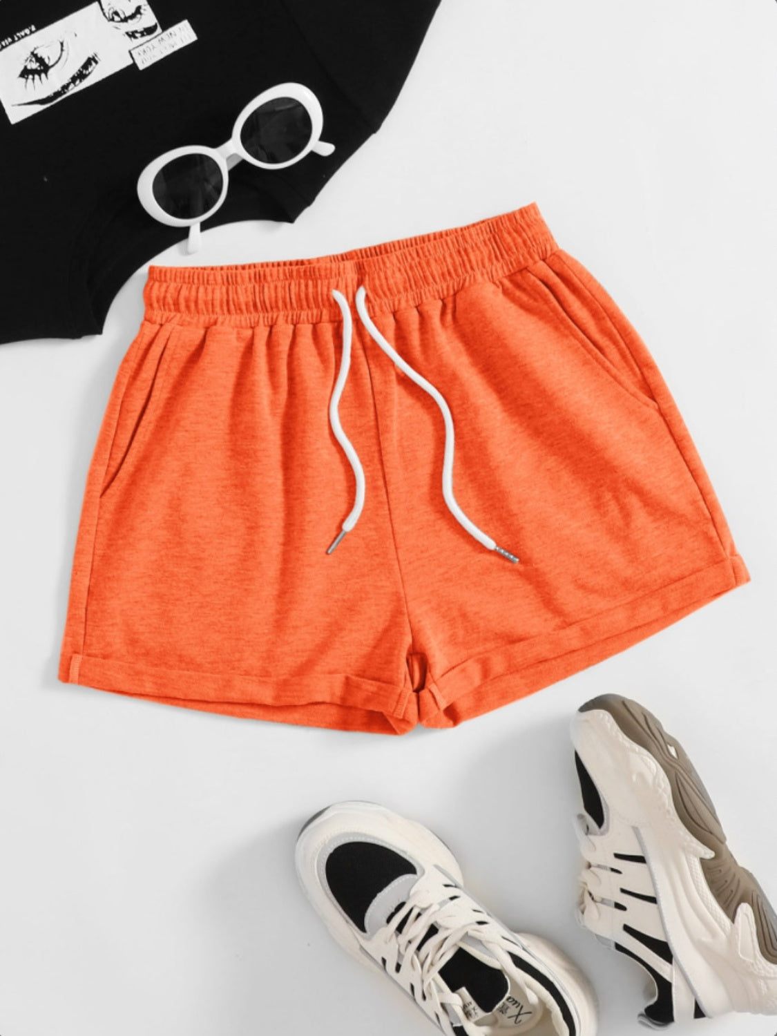 Drawstring Pocketed Elastic Waist Shorts 