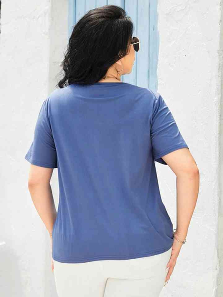 Plus Size Cutout Short Sleeve Top 