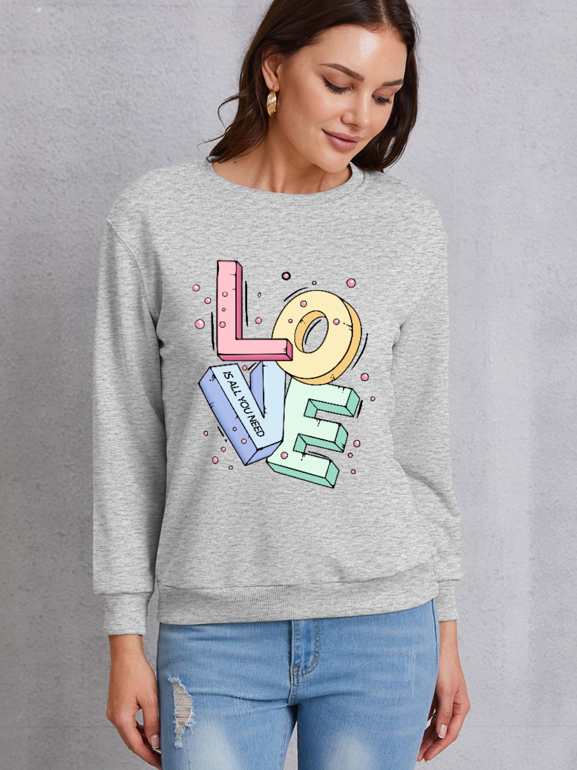 LOVE Round Neck Long Sleeve Sweatshirt 