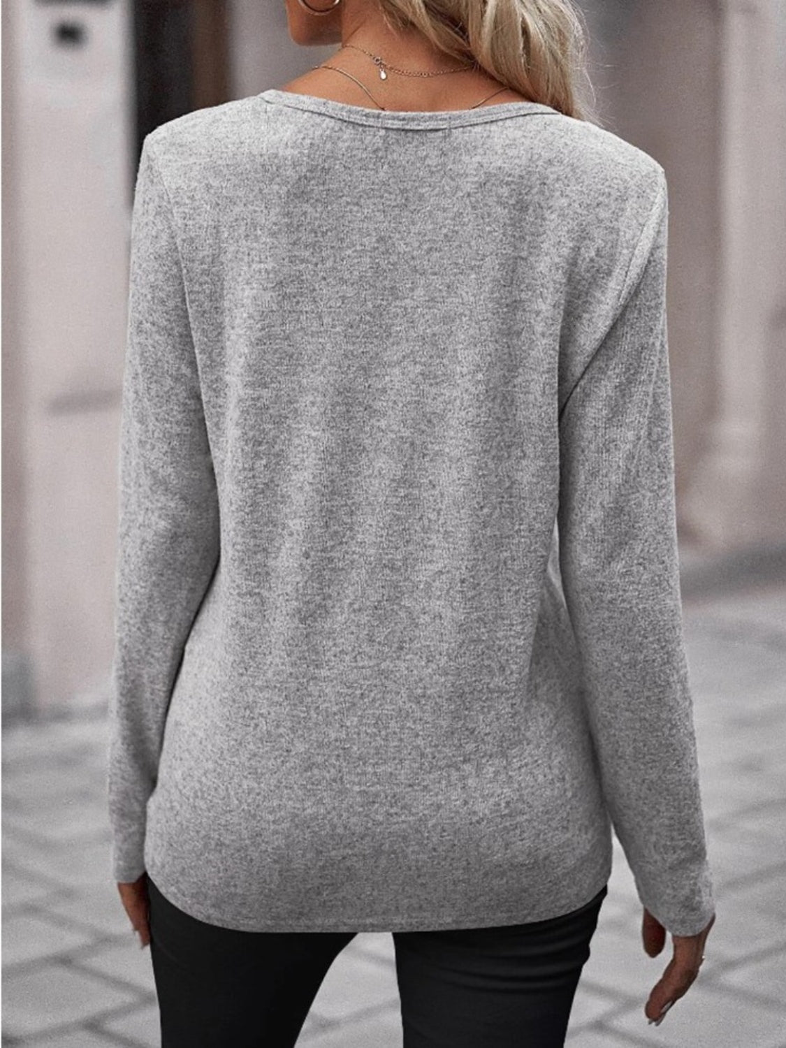 Round Neck Buttoned Long Sleeve T-Shirt 