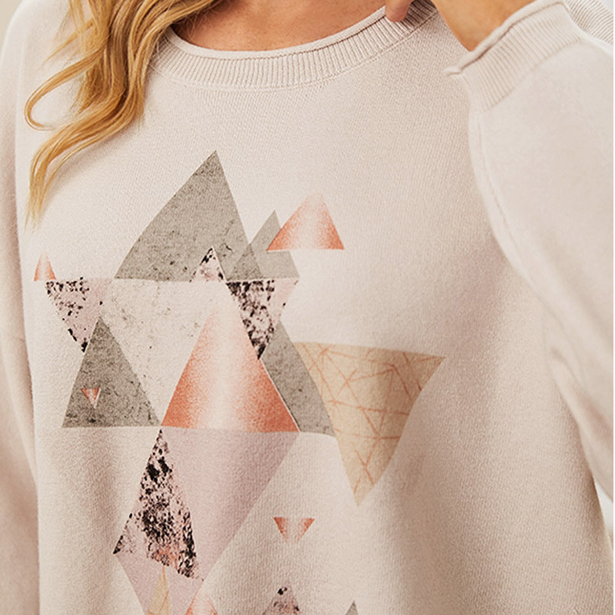 Geometric Graphic Dropped Shoulder Top 