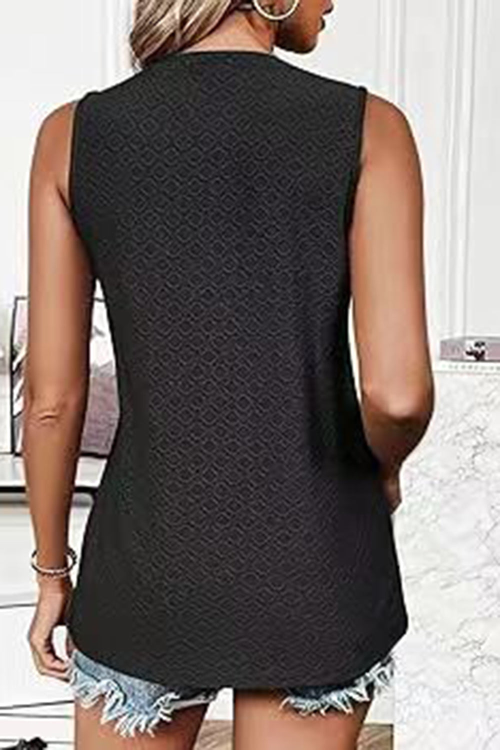 Eyelet Round Neck Tank 