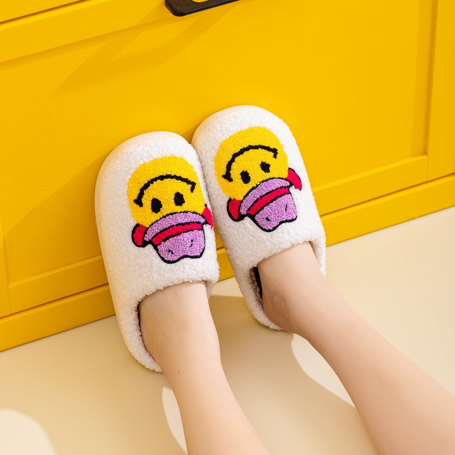 Melody Smiley Face Slippers 